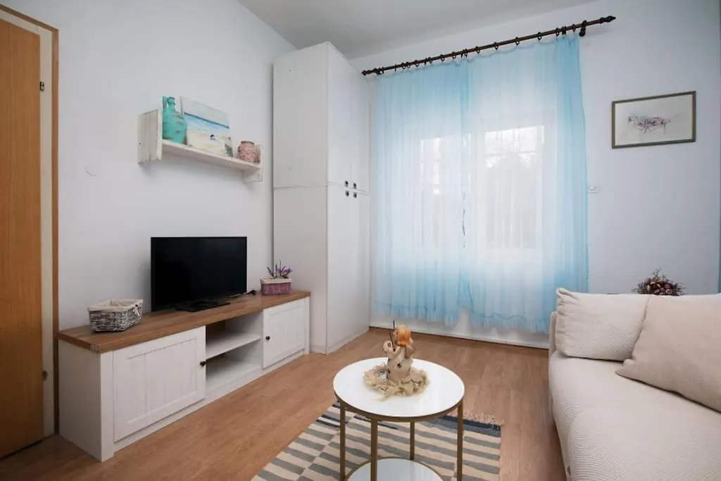 Gorgeous 2+1 Room Appartement With Private Parking Medulin